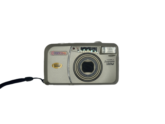 Yashica Zoomate 120SE