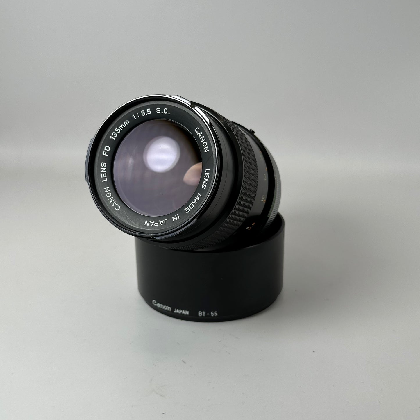 Canon FD 135mm f/3.5 SC lens hood