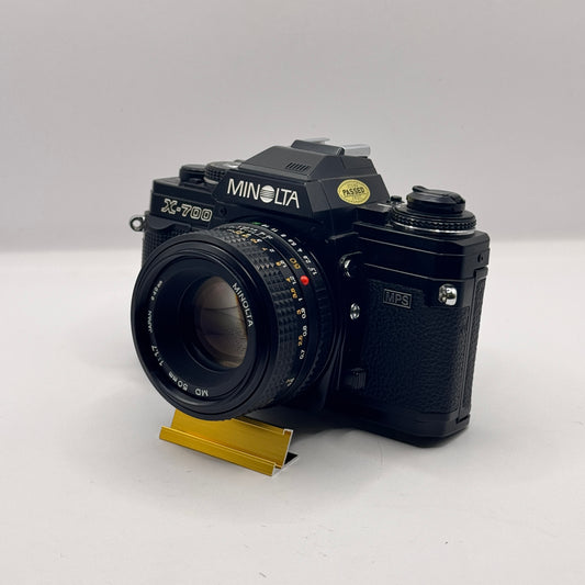 Minolta X-700 mit 50mm f/1.7