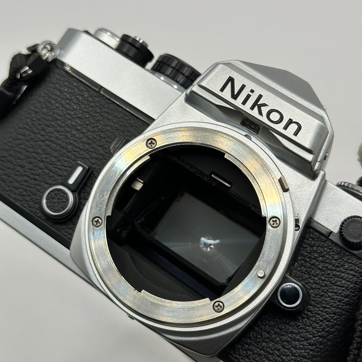 Nikon FE Body